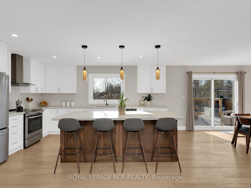 









8


Cook

Drive,
King,




ON
L7B 0E5

