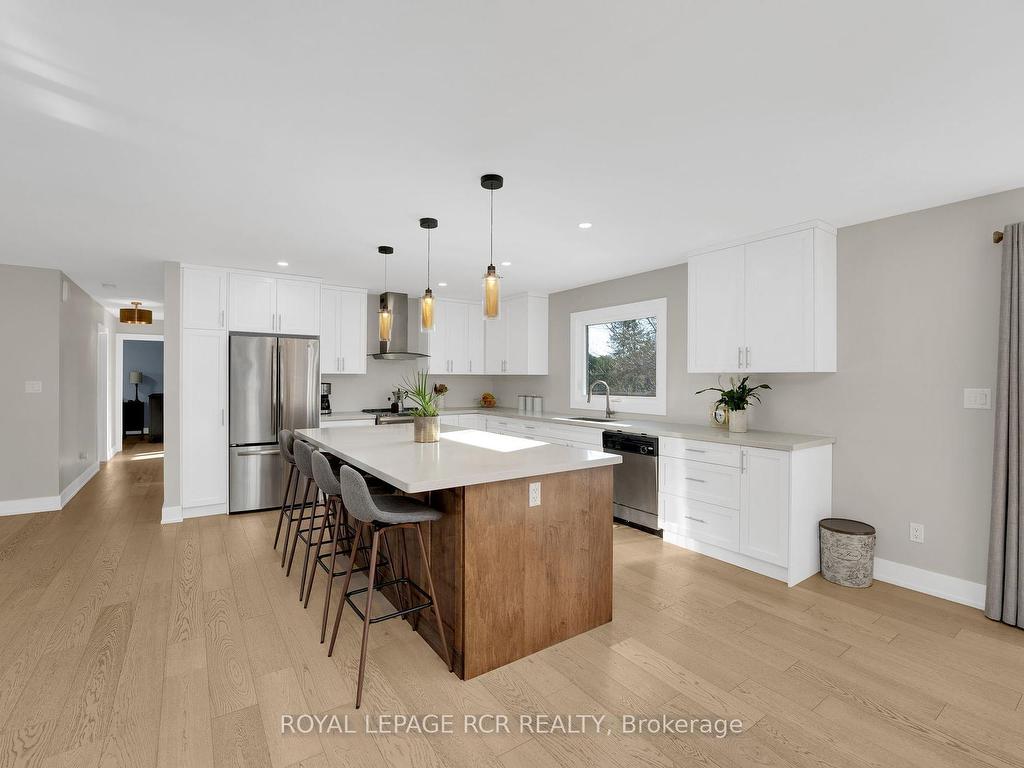 









8


Cook

Drive,
King,




ON
L7B 0E5

