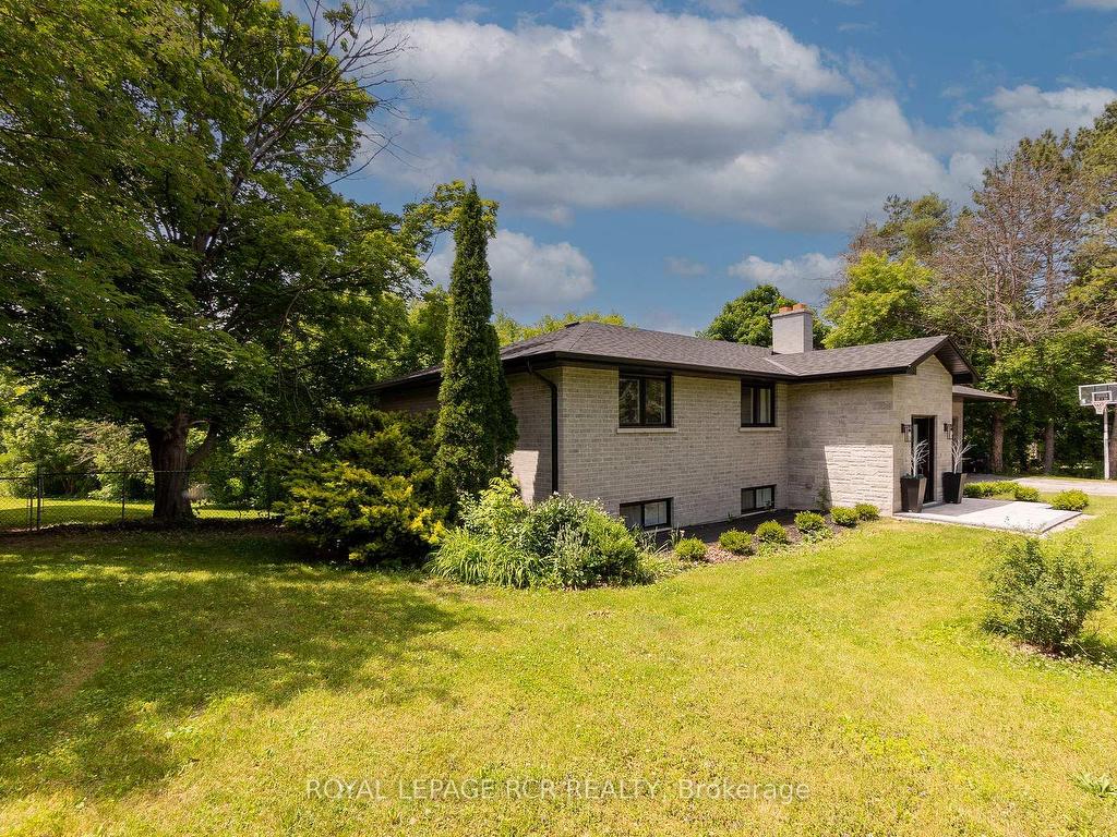 









8


Cook

Drive,
King,




ON
L7B 0E5

