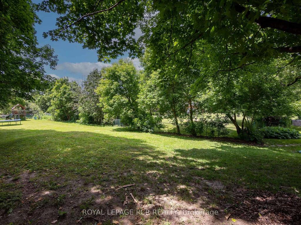 









8


Cook

Drive,
King,




ON
L7B 0E5

