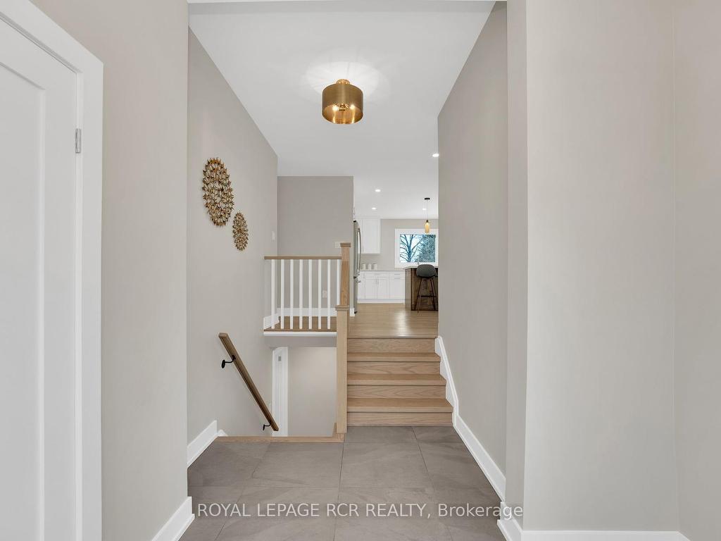 









8


Cook

Drive,
King,




ON
L7B 0E5

