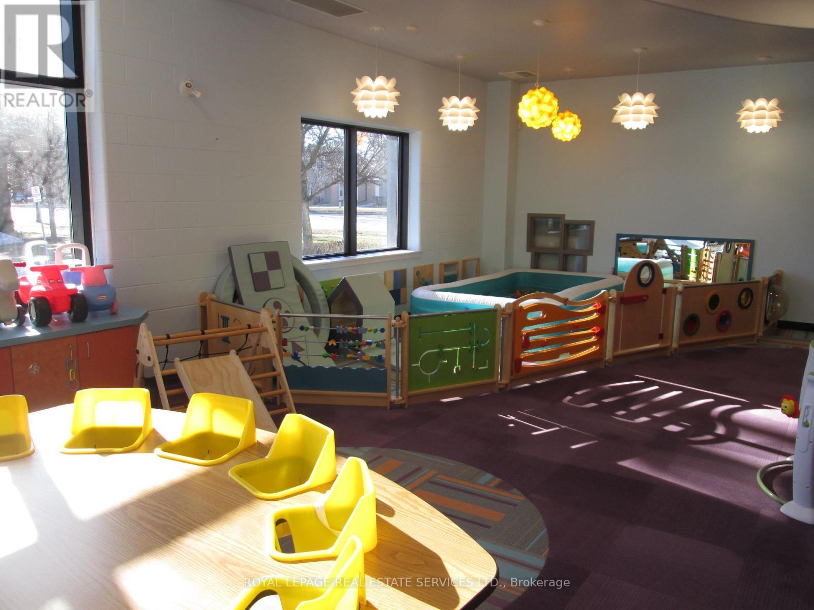 












2885 KENNEDY ROAD

,
Toronto,




Ontario
M1V1S8

