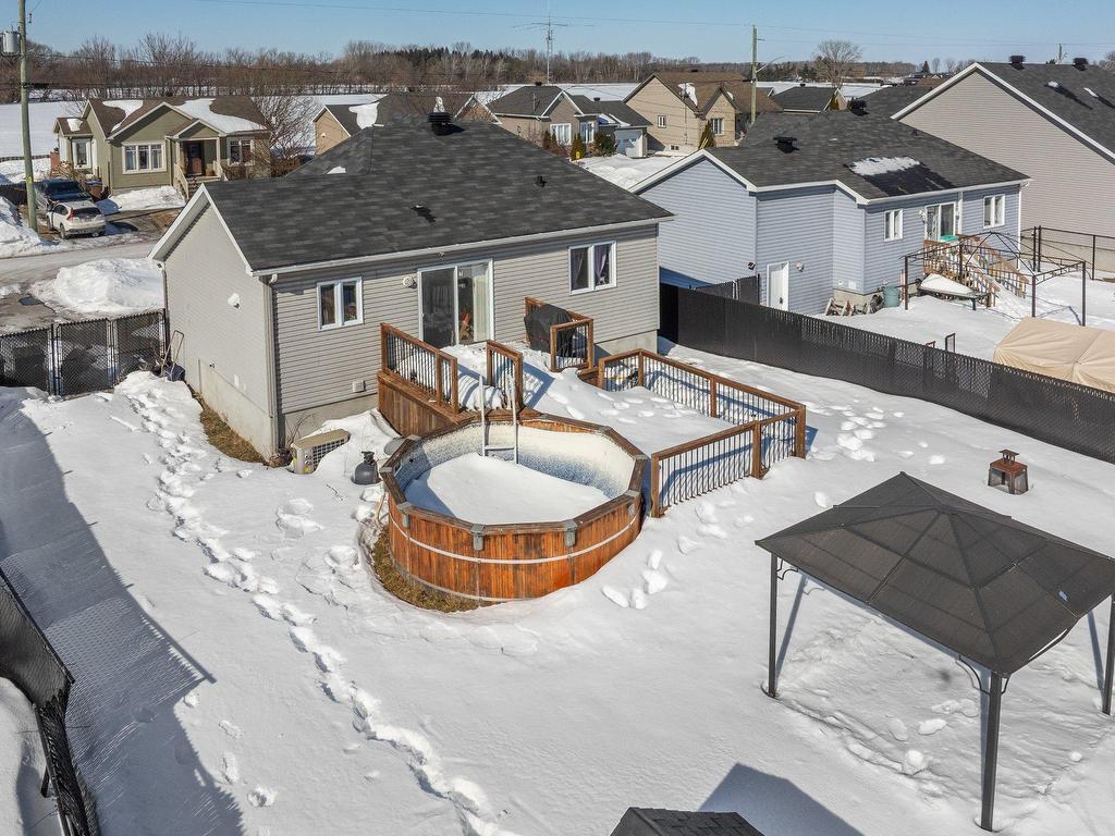 









18


Rue Picard

,
Lacolle,




QC
J0J1J0


