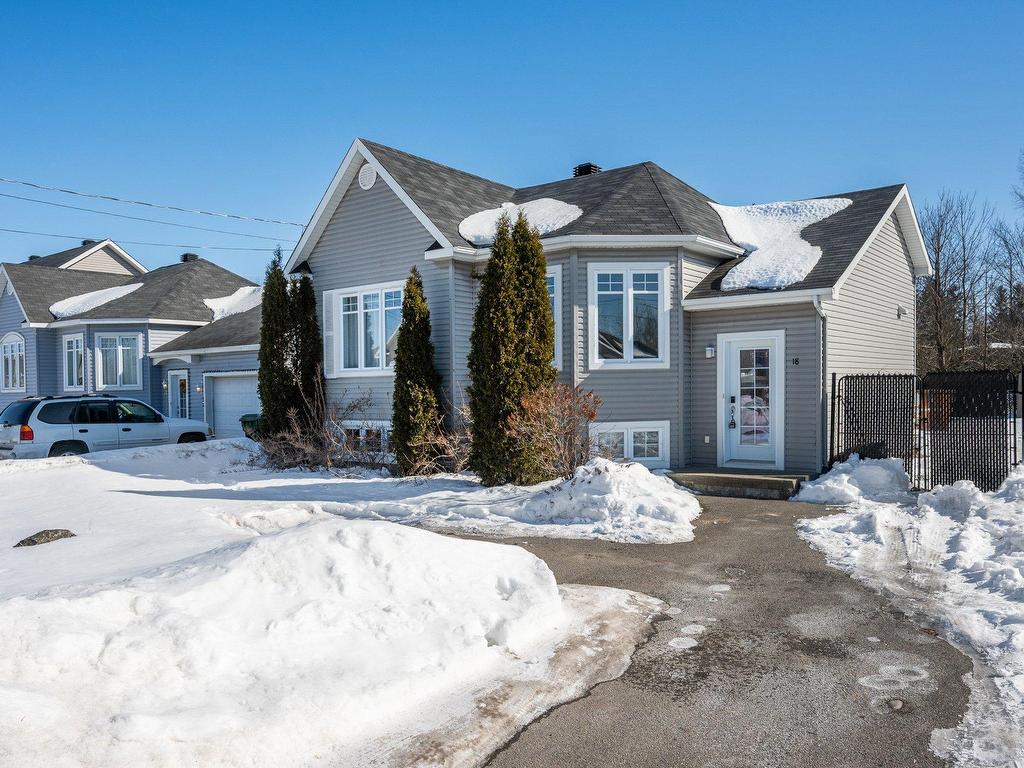 









18


Rue Picard

,
Lacolle,




QC
J0J1J0

