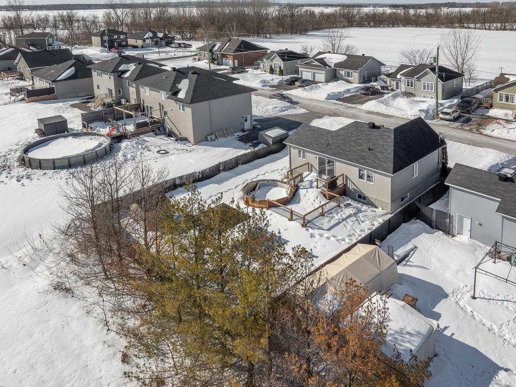 









18


Rue Picard

,
Lacolle,




QC
J0J1J0


