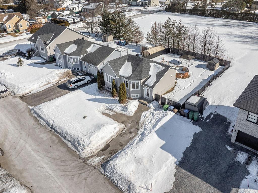 









18


Rue Picard

,
Lacolle,




QC
J0J1J0

