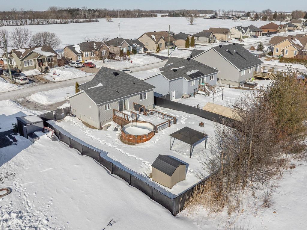 









18


Rue Picard

,
Lacolle,




QC
J0J1J0

