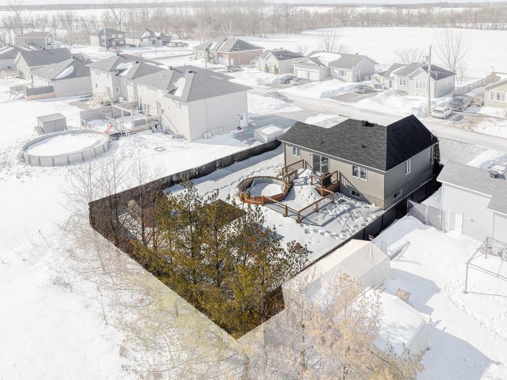 









18


Rue Picard

,
Lacolle,




QC
J0J1J0

