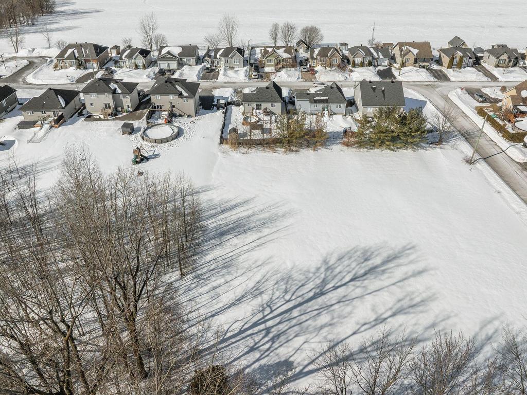 









18


Rue Picard

,
Lacolle,




QC
J0J1J0

