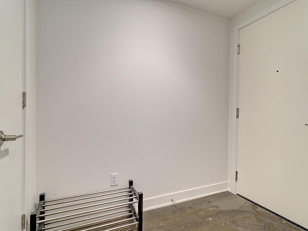 









1288


Rue St-Antoine O.

, 5204,
Montréal (Ville-Marie),




QC
H3C0X6

