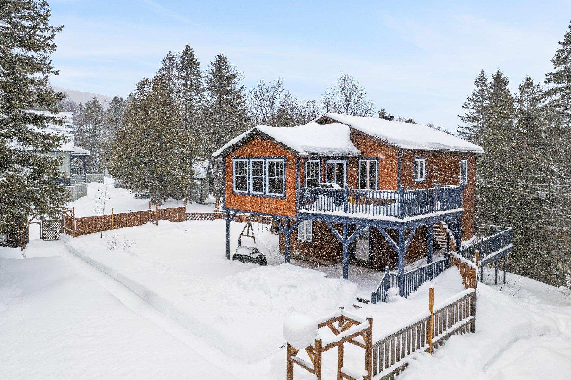 









42


Ch. de la Truite

,
Lac-Supérieur,




QC
J0T1J0

