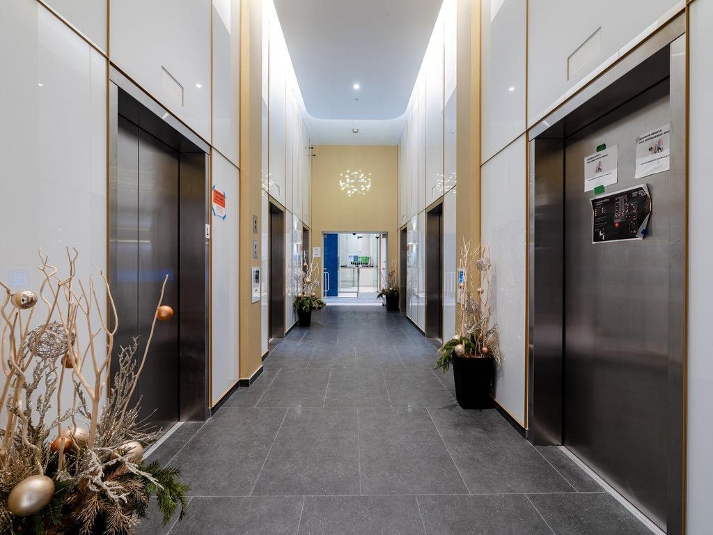 









1245


Rue De Bleury

, 5305,
Montréal (Ville-Marie),




QC
H3B0C2

