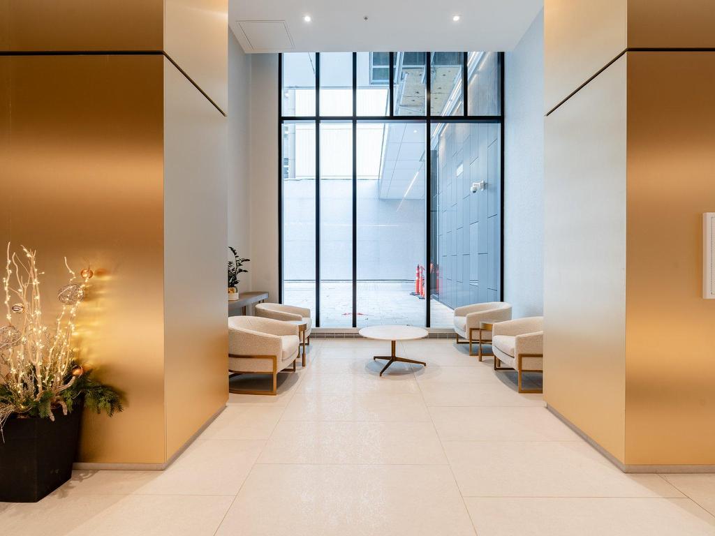 









1245


Rue De Bleury

, 5305,
Montréal (Ville-Marie),




QC
H3B0C2

