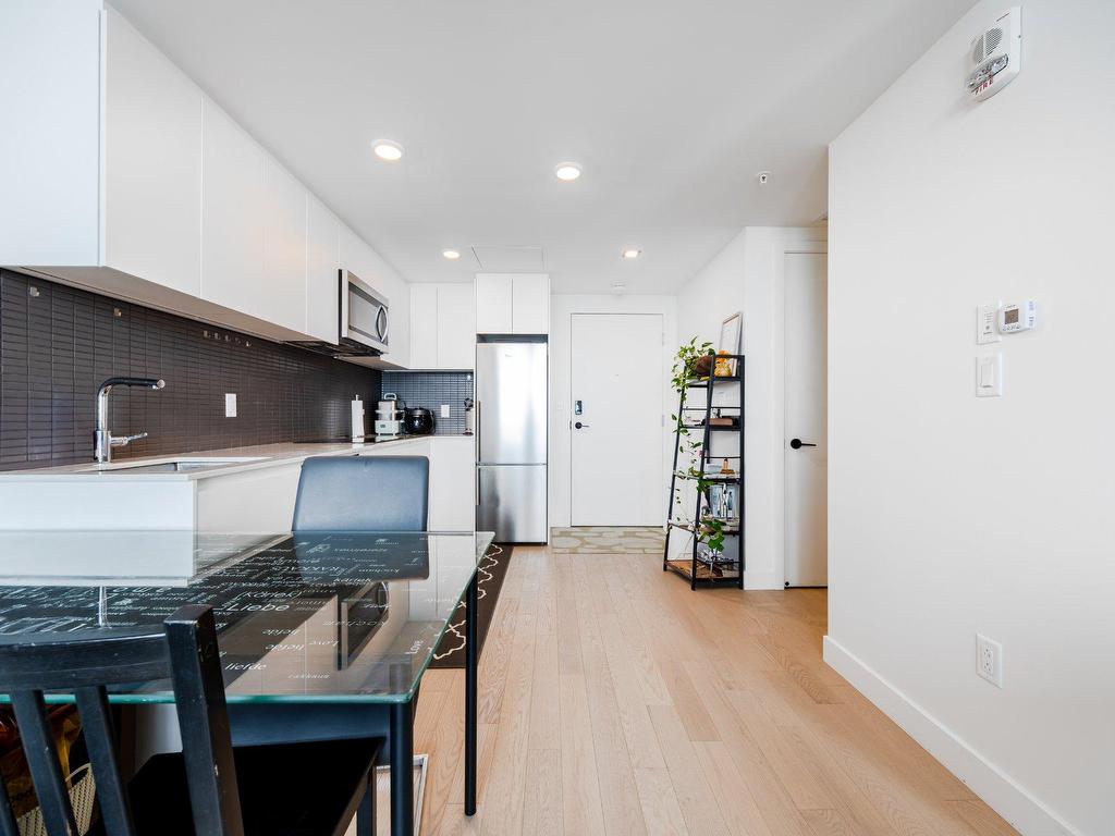 









1245


Rue De Bleury

, 5305,
Montréal (Ville-Marie),




QC
H3B0C2

