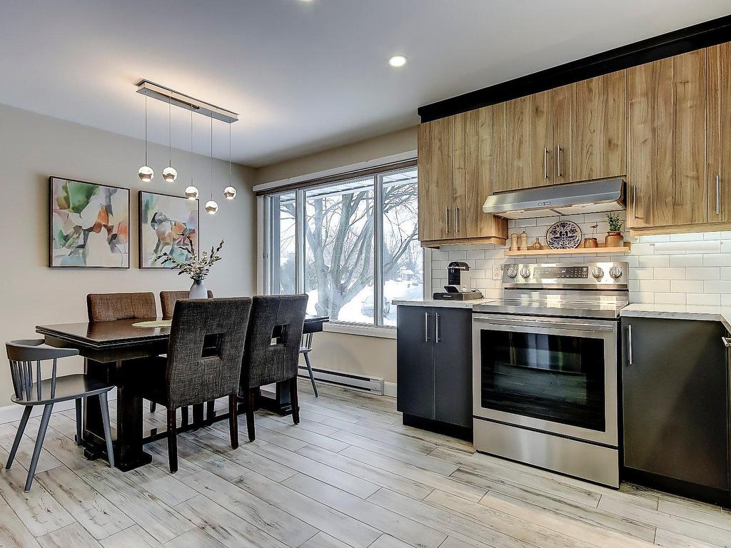 









2700


Crois. Allen

,
Brossard,




QC
J4Z3C2

