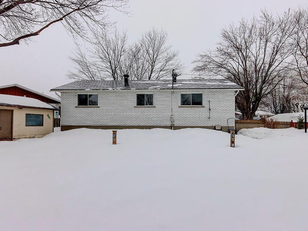 









2700


Crois. Allen

,
Brossard,




QC
J4Z3C2

