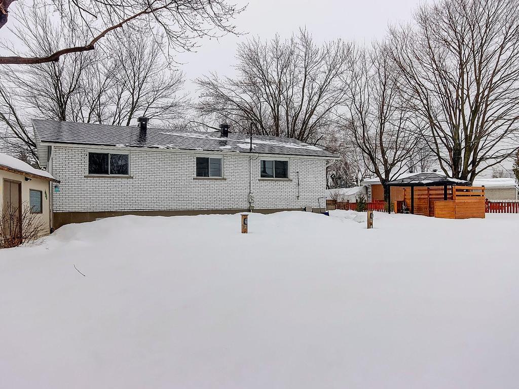 









2700


Crois. Allen

,
Brossard,




QC
J4Z3C2

