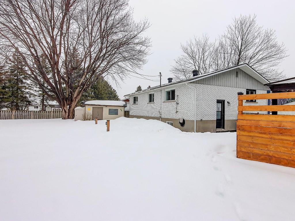 









2700


Crois. Allen

,
Brossard,




QC
J4Z3C2

