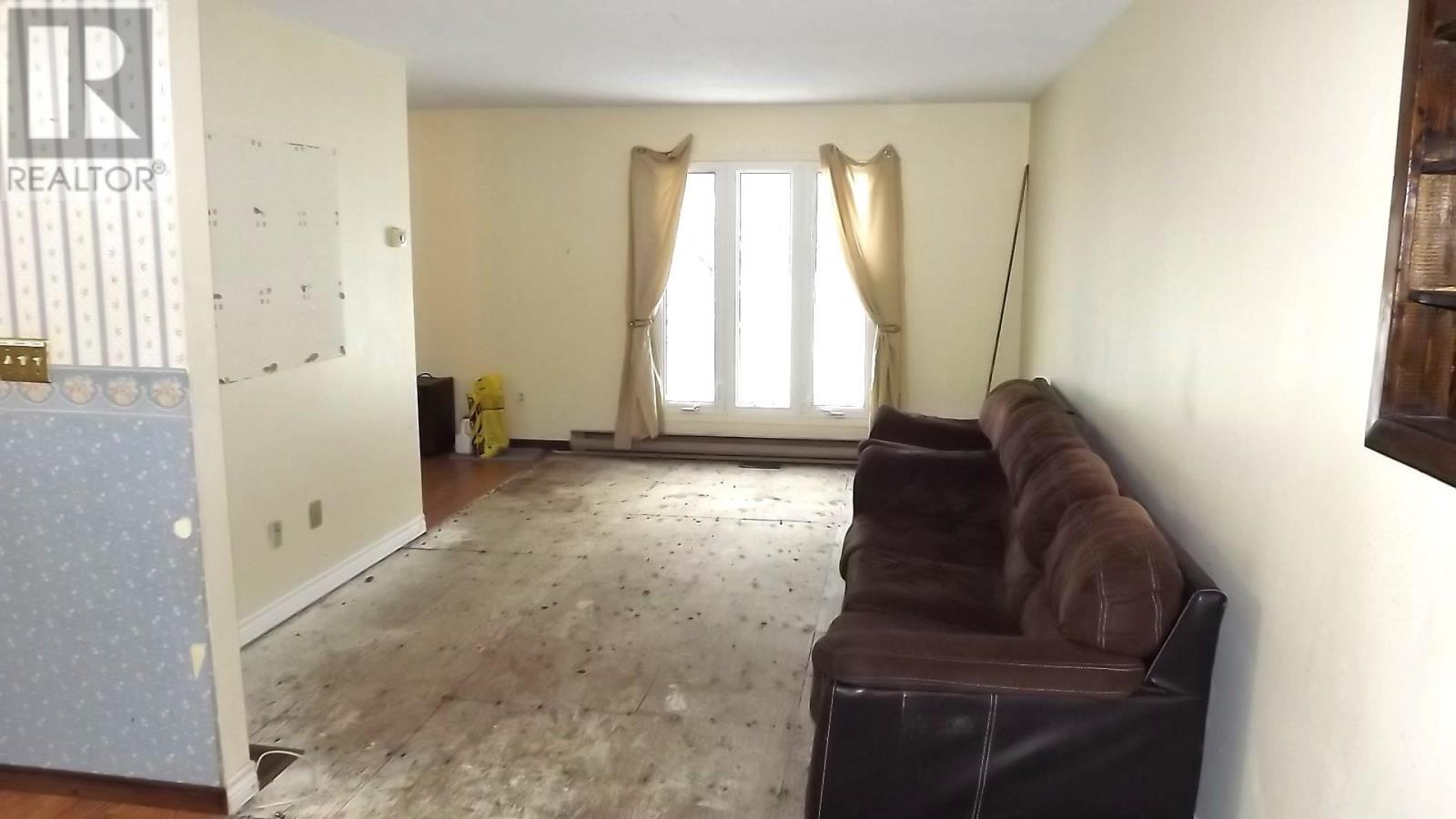 












75 Beckett BLVD

,
Elliot Lake,




Ontario
P5A3P5

