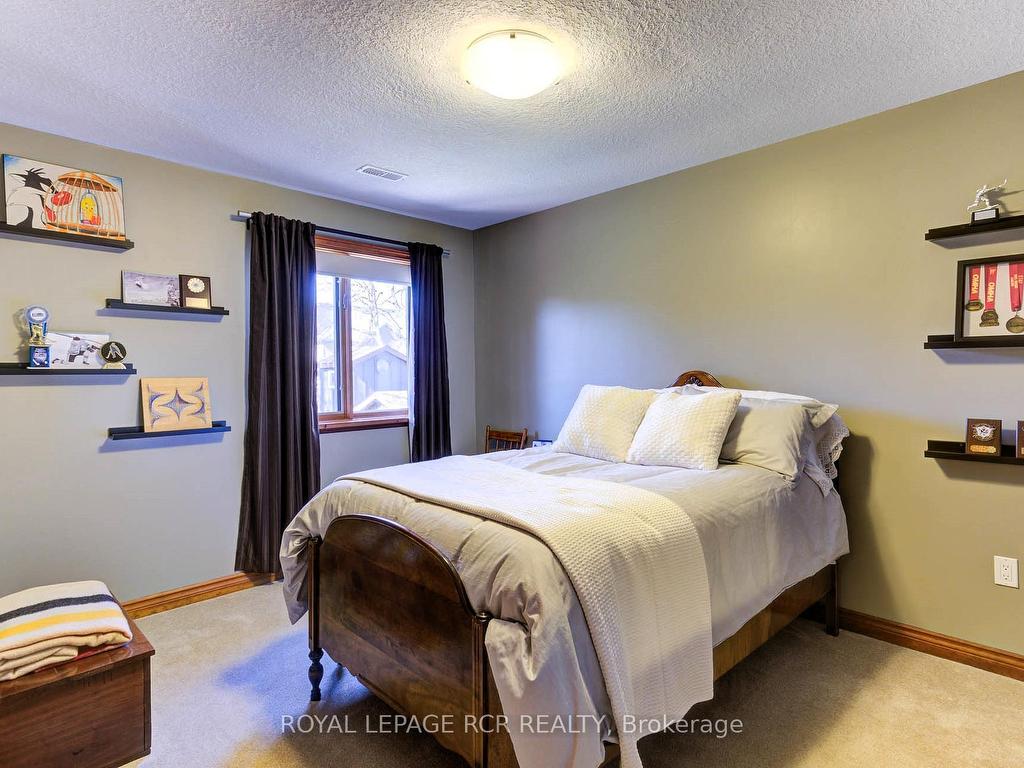 









117


Birch

Grove,
Shelburne,




ON
L9V 2W3

