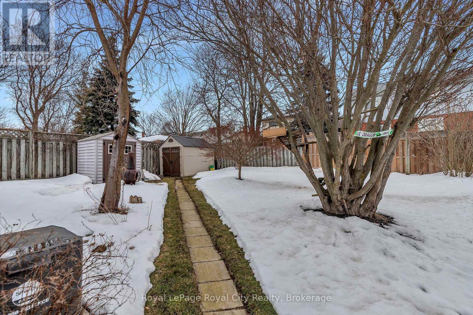 












19 BURTON ROAD

,
Guelph (Willow West/Sugarbush/West Acres),




Ontario
N1H8A6

