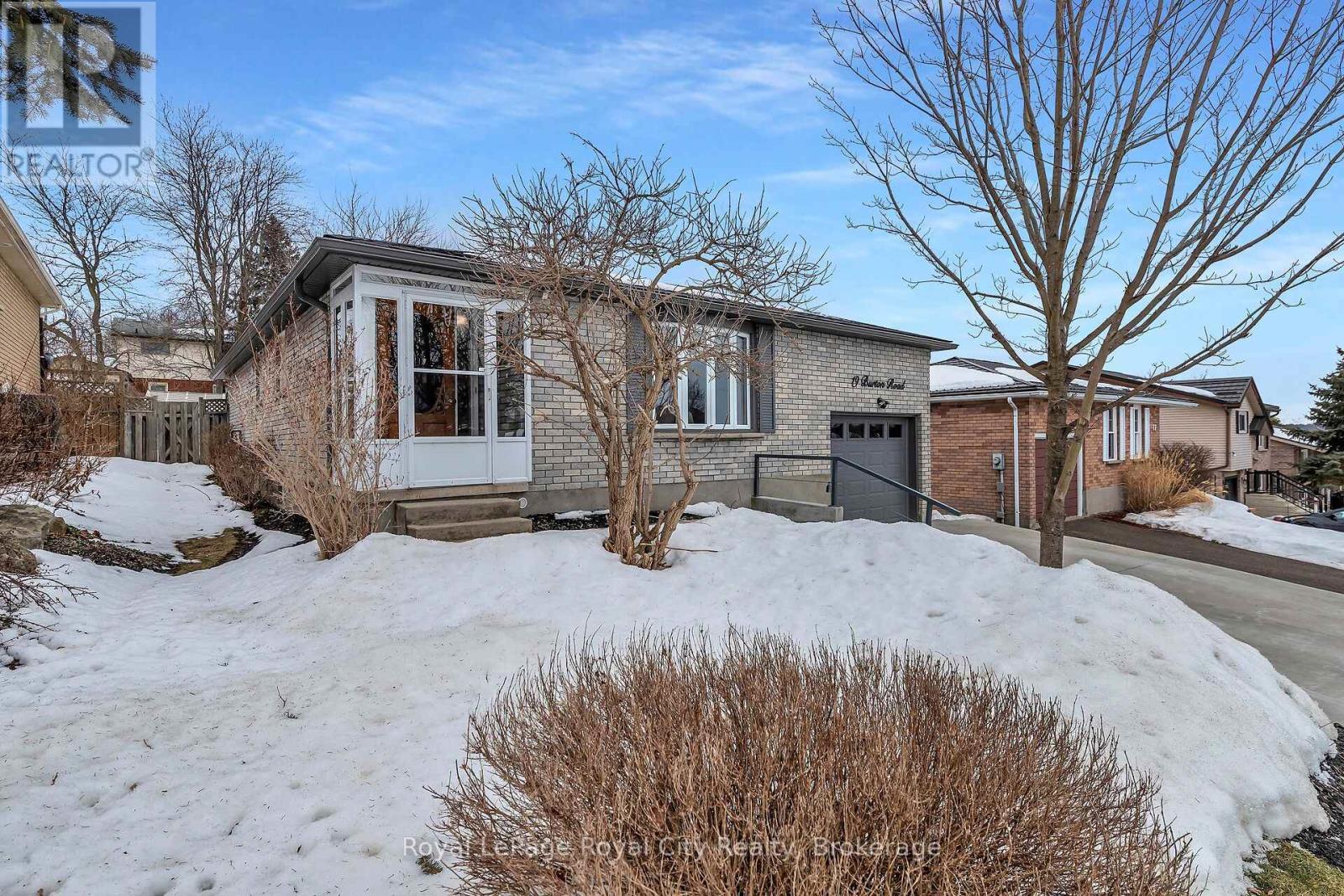 












19 BURTON ROAD

,
Guelph (Willow West/Sugarbush/West Acres),




Ontario
N1H8A6

