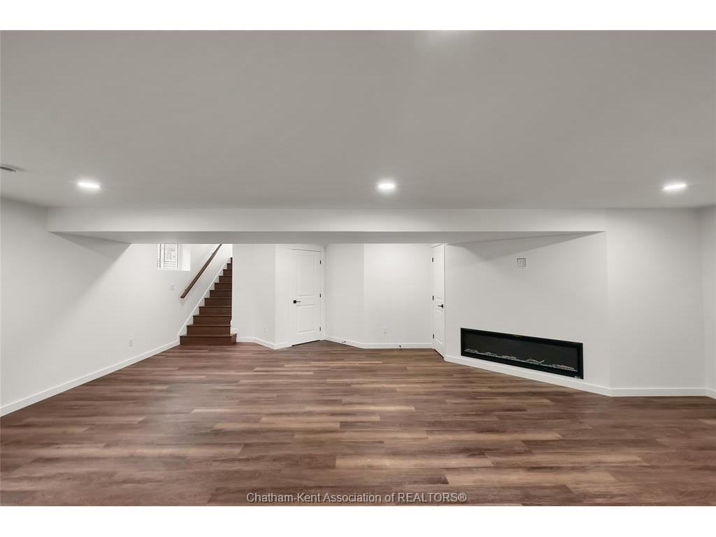 









80


Cabot

Trail,
Chatham,




ON
N7M 0A4

