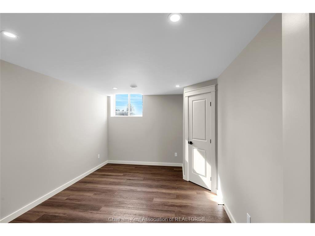 









80


Cabot

Trail,
Chatham,




ON
N7M 0A4

