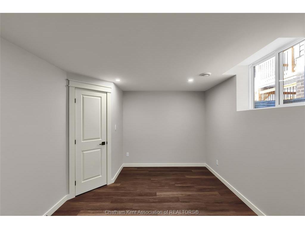 









80


Cabot

Trail,
Chatham,




ON
N7M 0A4

