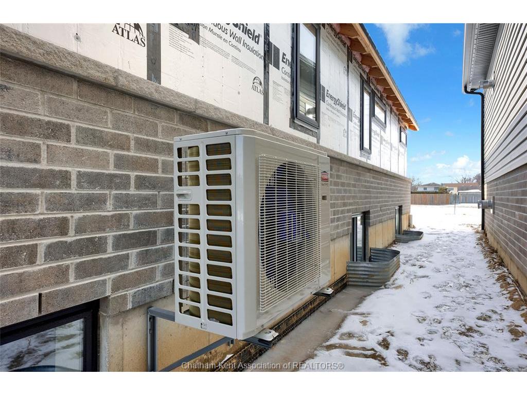 









80


Cabot

Trail,
Chatham,




ON
N7M 0A4

