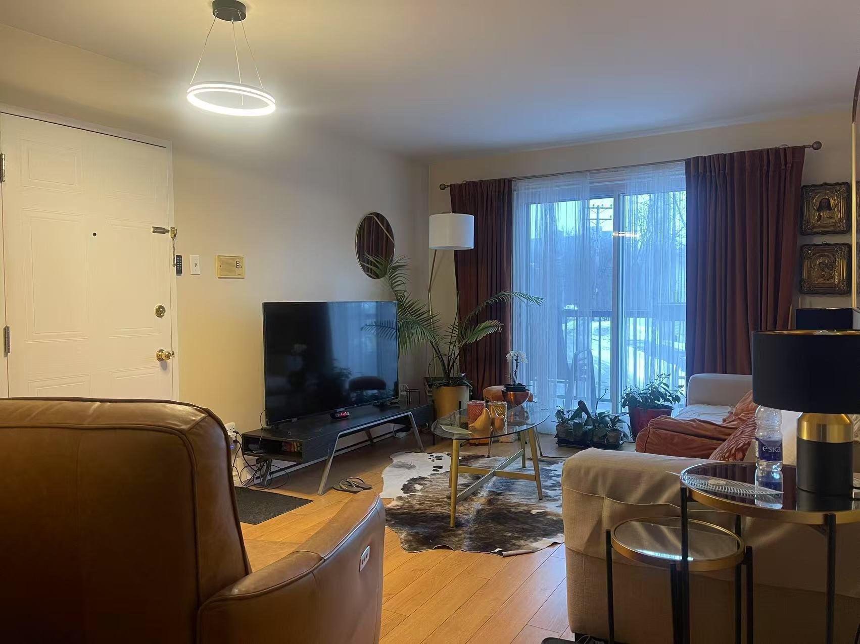 









4415


Boul. Lévesque O.

,
Laval (Chomedey),




QC
H7W2R2

