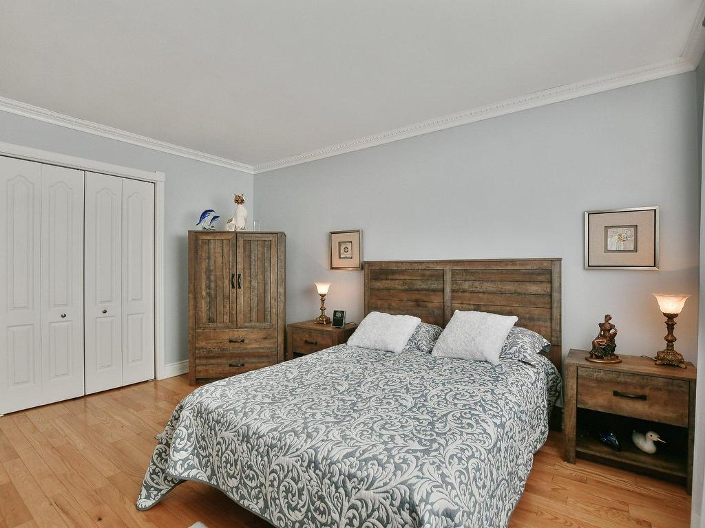









96


Rue Lapointe

, 20,
Repentigny (Repentigny),




QC
J6A8E6


