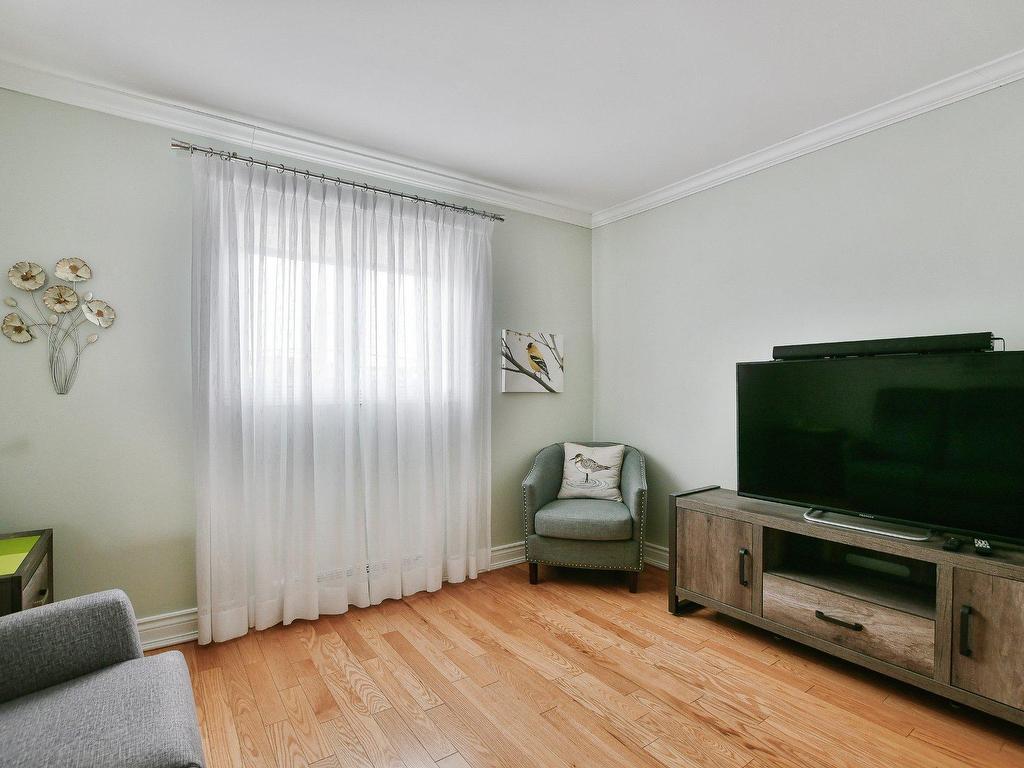 









96


Rue Lapointe

, 20,
Repentigny (Repentigny),




QC
J6A8E6

