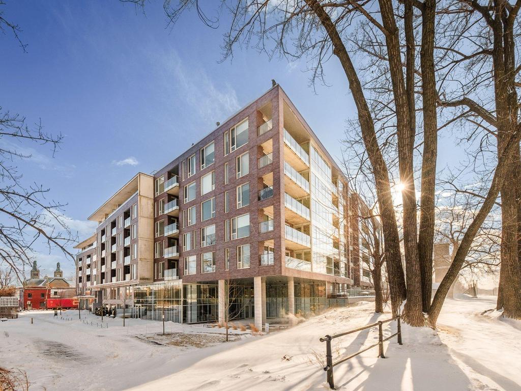 









2175


Rue St-Patrick

, 616,
Montréal (Le Sud-Ouest),




QC
H3K1B4

