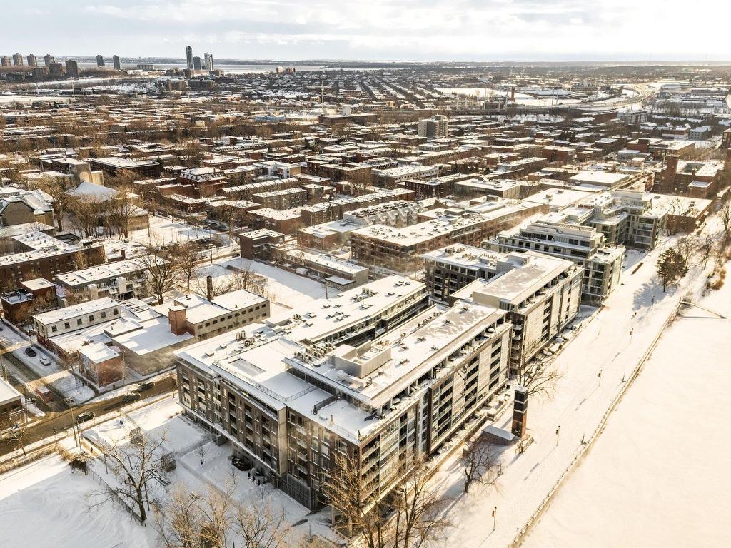 









2175


Rue St-Patrick

, 616,
Montréal (Le Sud-Ouest),




QC
H3K1B4

