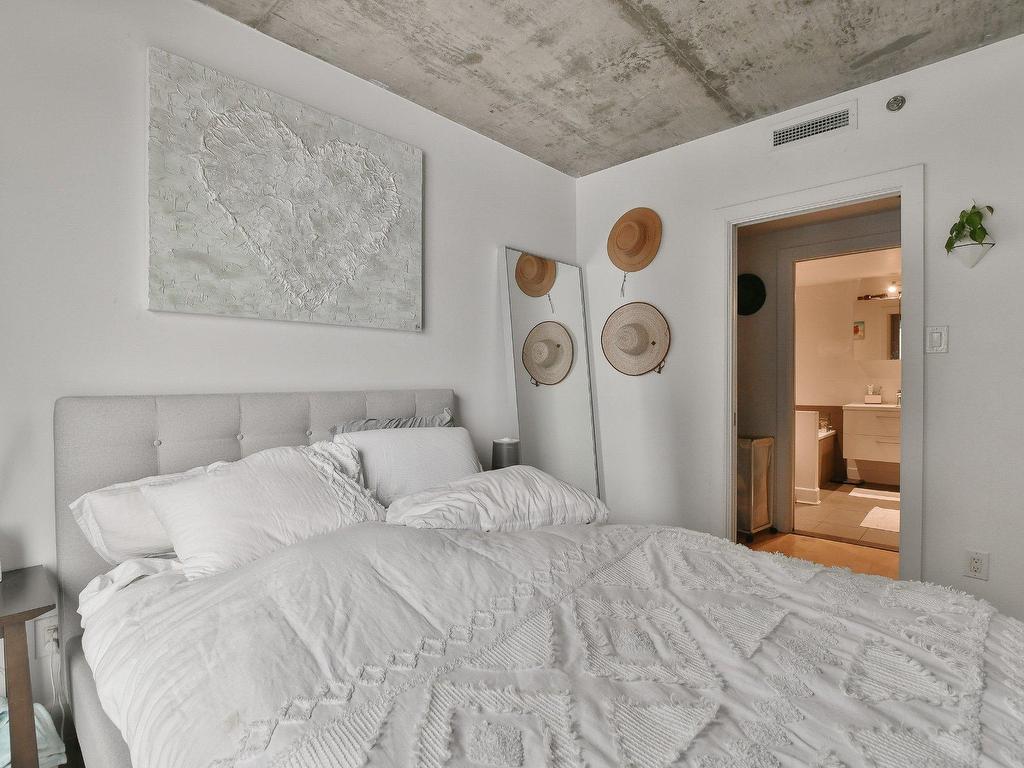 









1045


Rue Wellington

, 1006,
Montréal (Le Sud-Ouest),




QC
H3C1V6

