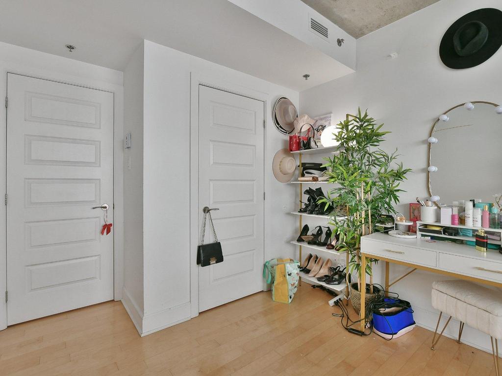 









1045


Rue Wellington

, 1006,
Montréal (Le Sud-Ouest),




QC
H3C1V6

