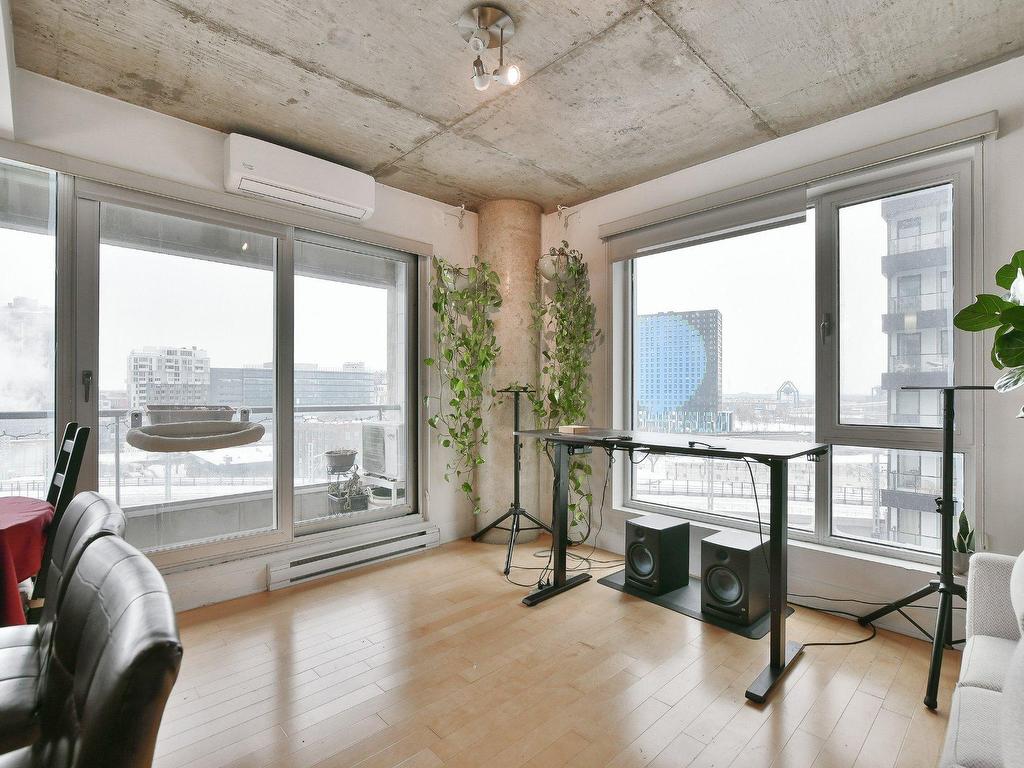 









1045


Rue Wellington

, 1006,
Montréal (Le Sud-Ouest),




QC
H3C1V6

