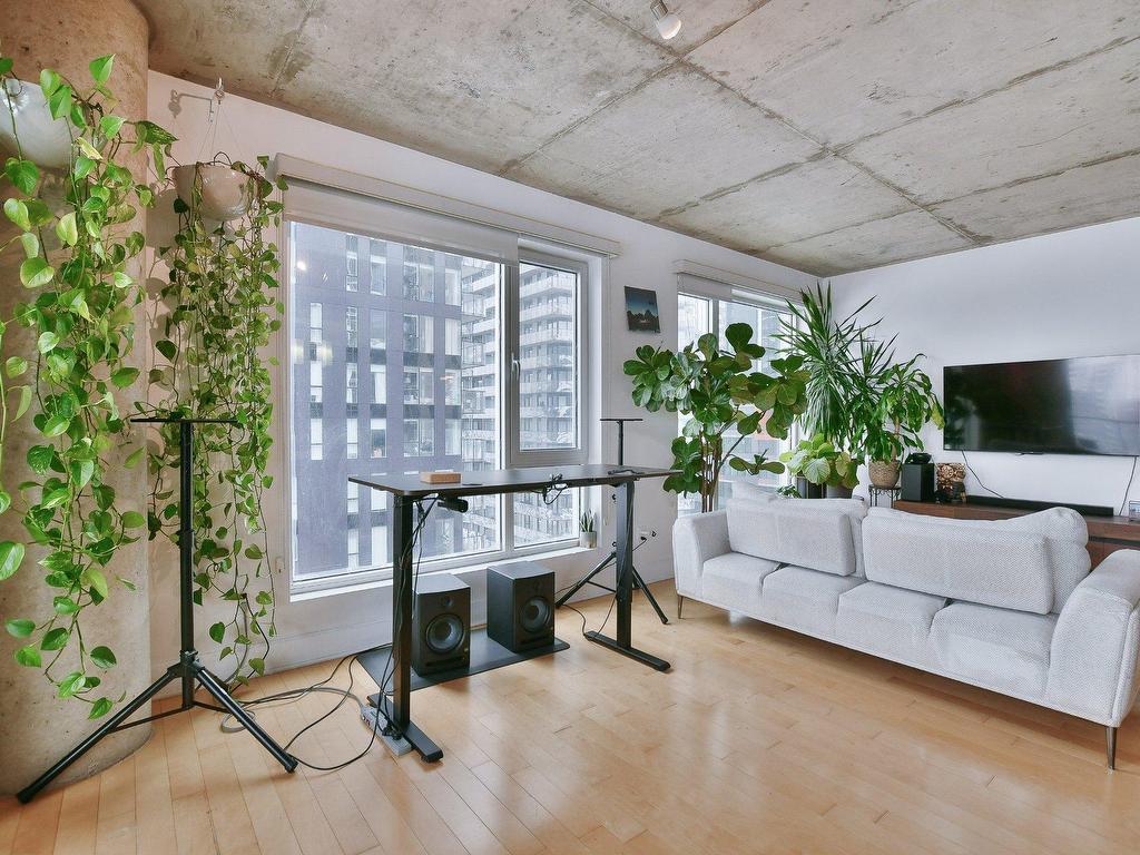 









1045


Rue Wellington

, 1006,
Montréal (Le Sud-Ouest),




QC
H3C1V6

