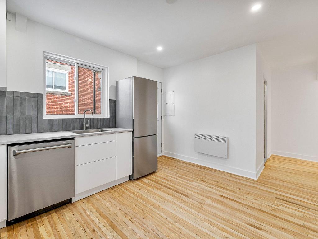 









5955


Rue De Jumonville

,
Montréal (Mercier/Hochelaga-Maisonneuve),




QC
H1M1R4

