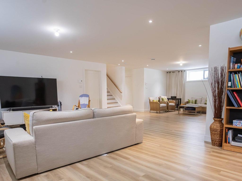 









620


Rue Désaulniers

,
Charette,




QC
G0X1E0

