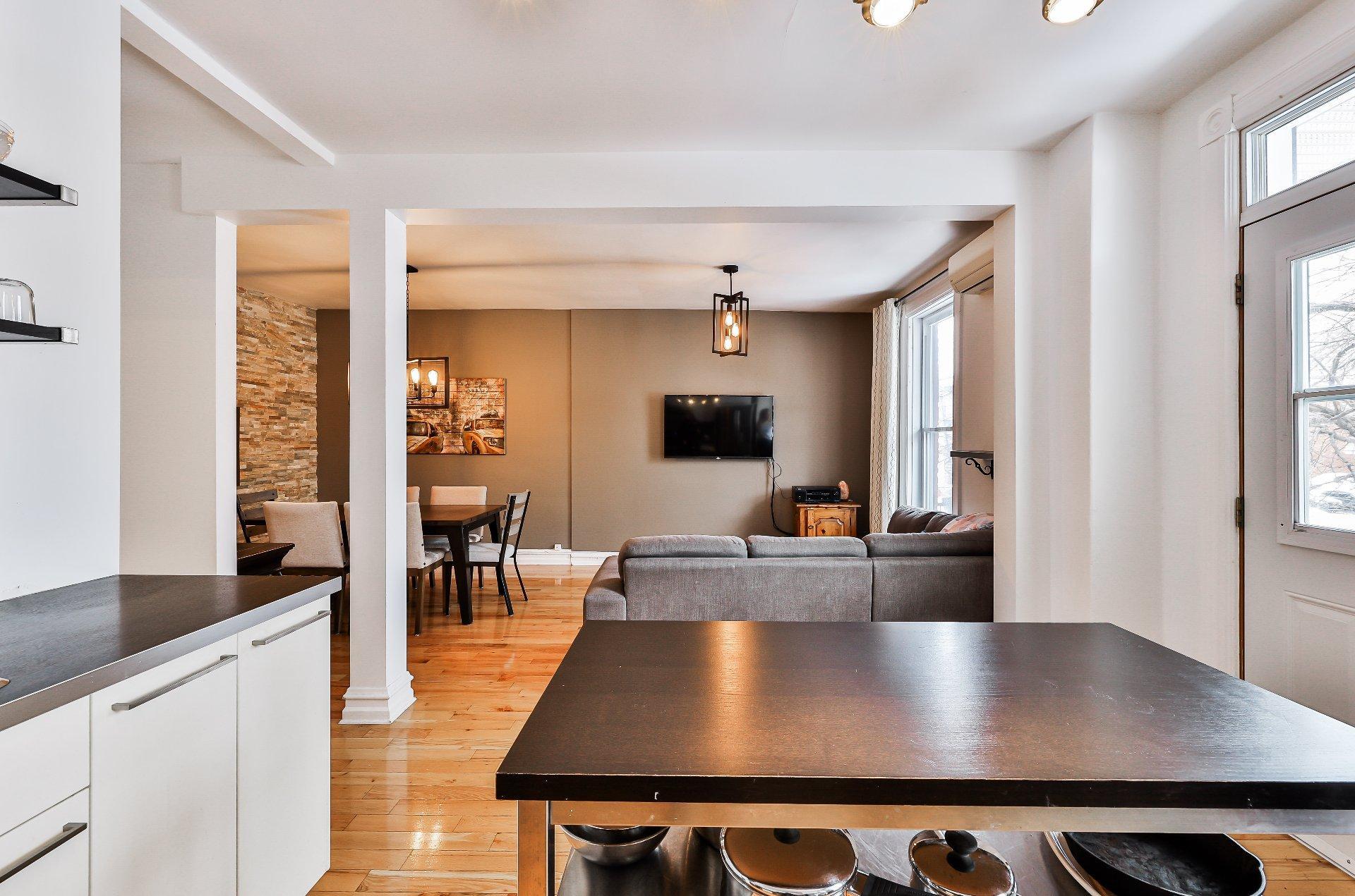 









5208


Av. d'Orléans

,
Montréal (Rosemont/La Petite-Patrie),




QC
H1X2K7

