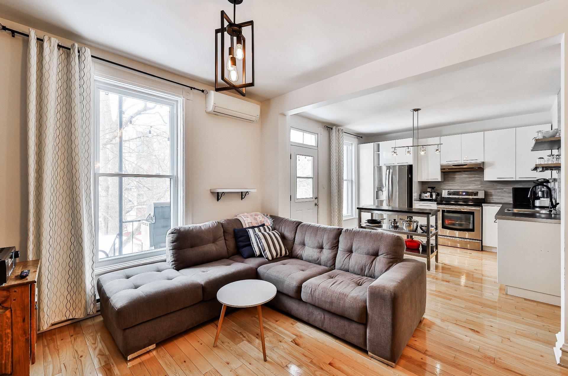 









5208


Av. d'Orléans

,
Montréal (Rosemont/La Petite-Patrie),




QC
H1X2K7

