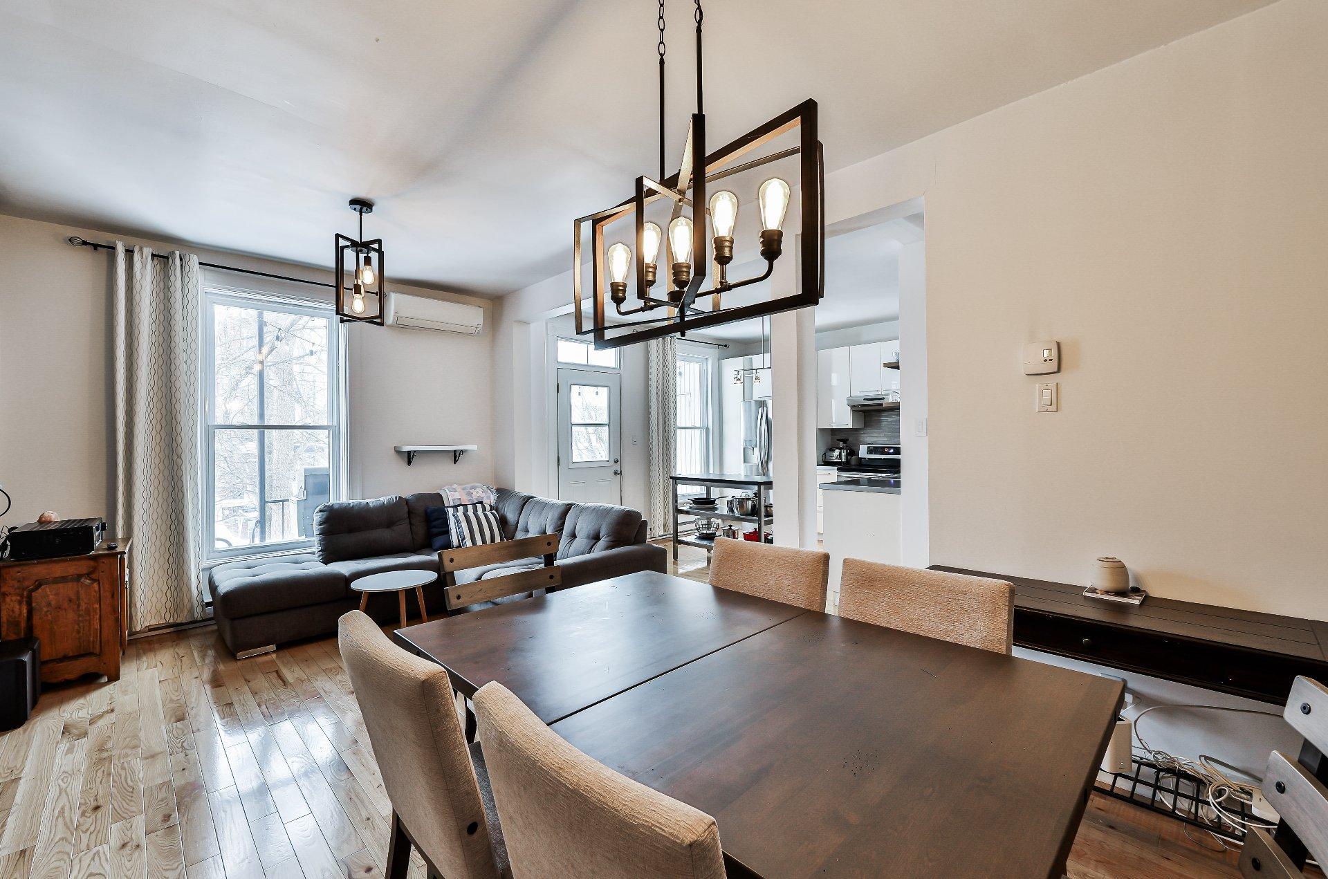 









5208


Av. d'Orléans

,
Montréal (Rosemont/La Petite-Patrie),




QC
H1X2K7

