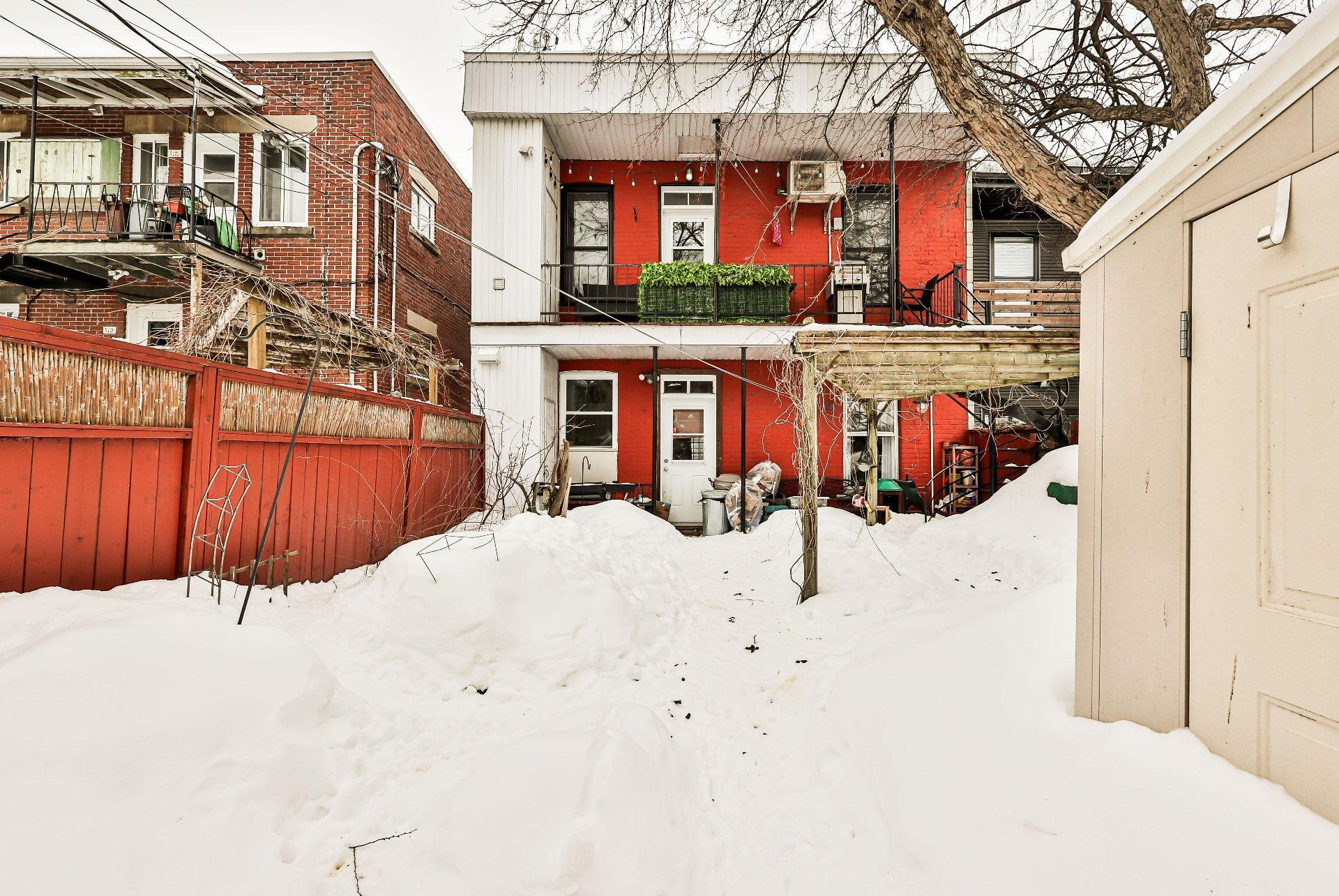 









5208


Av. d'Orléans

,
Montréal (Rosemont/La Petite-Patrie),




QC
H1X2K7

