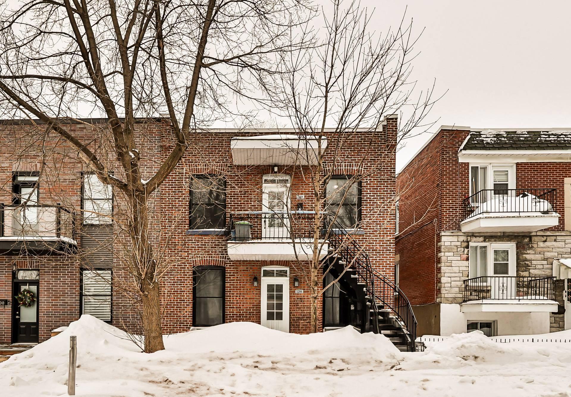 









5208


Av. d'Orléans

,
Montréal (Rosemont/La Petite-Patrie),




QC
H1X2K7

