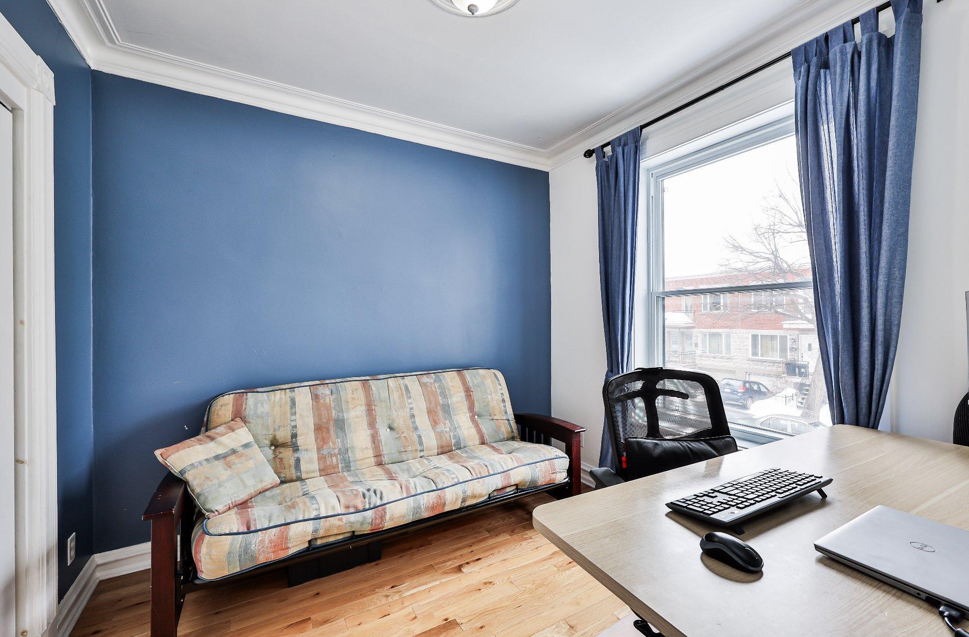 









5208


Av. d'Orléans

,
Montréal (Rosemont/La Petite-Patrie),




QC
H1X2K7

