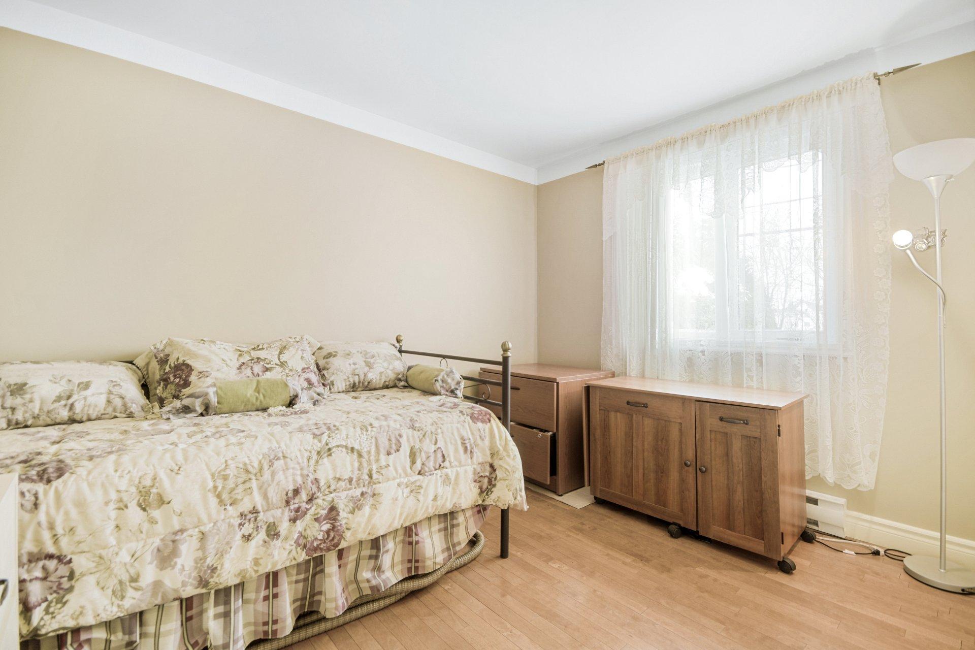 









10400


Rue du Plein-Air

,
Mirabel,




QC
J7J1S8

