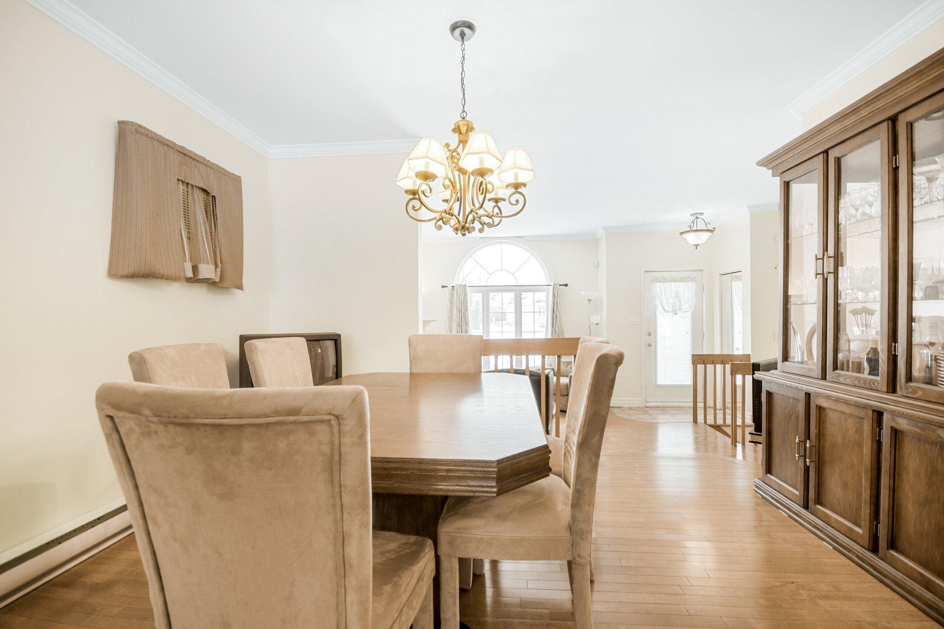 









10400


Rue du Plein-Air

,
Mirabel,




QC
J7J1S8

