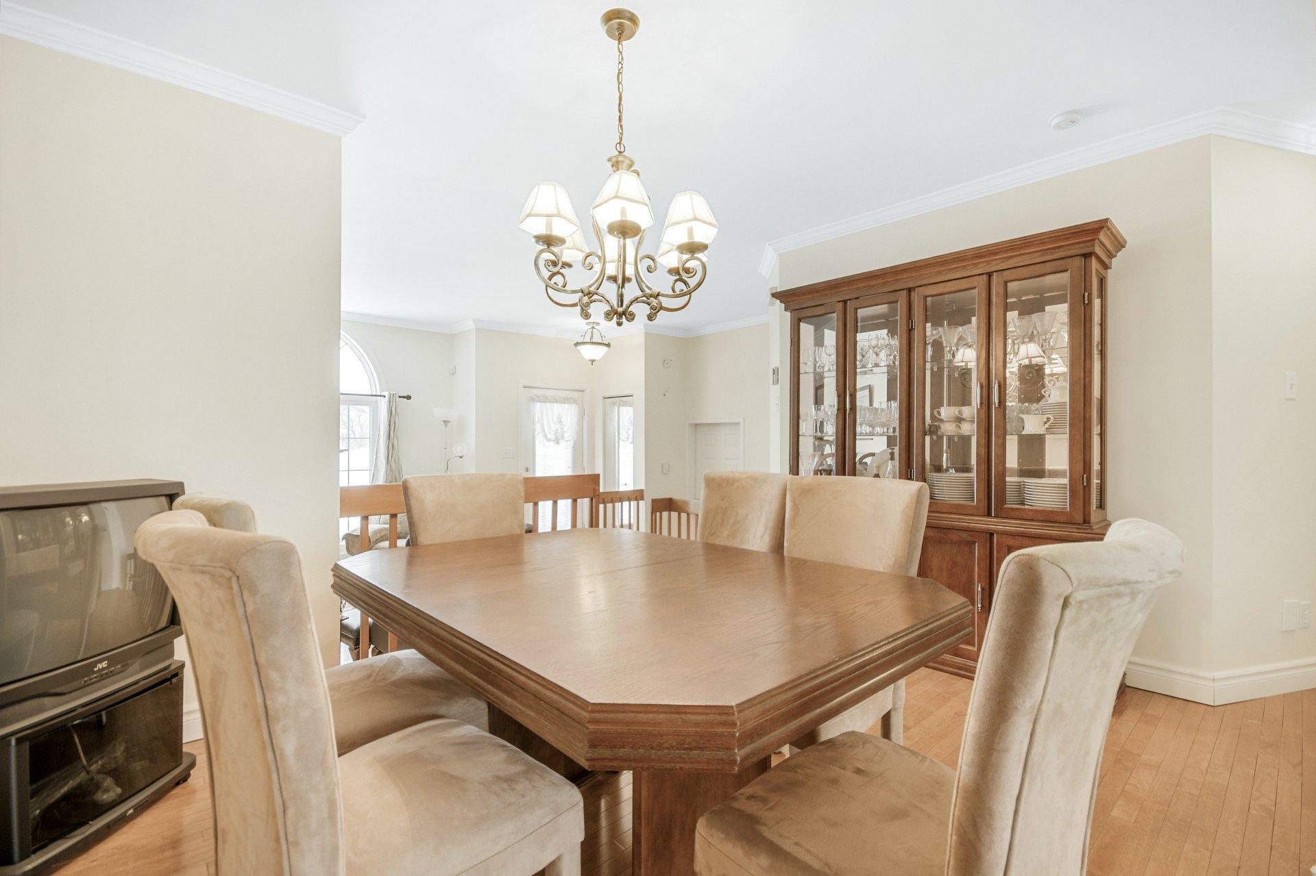 









10400


Rue du Plein-Air

,
Mirabel,




QC
J7J1S8

